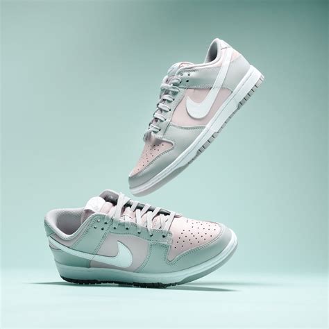 nike douchr vrouw|Women's Nike Dunks .